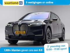 BMW iX - xDrive40 Individual Titanbronze Sport [ Skylounge Leder Stoelverwarming v+a ]