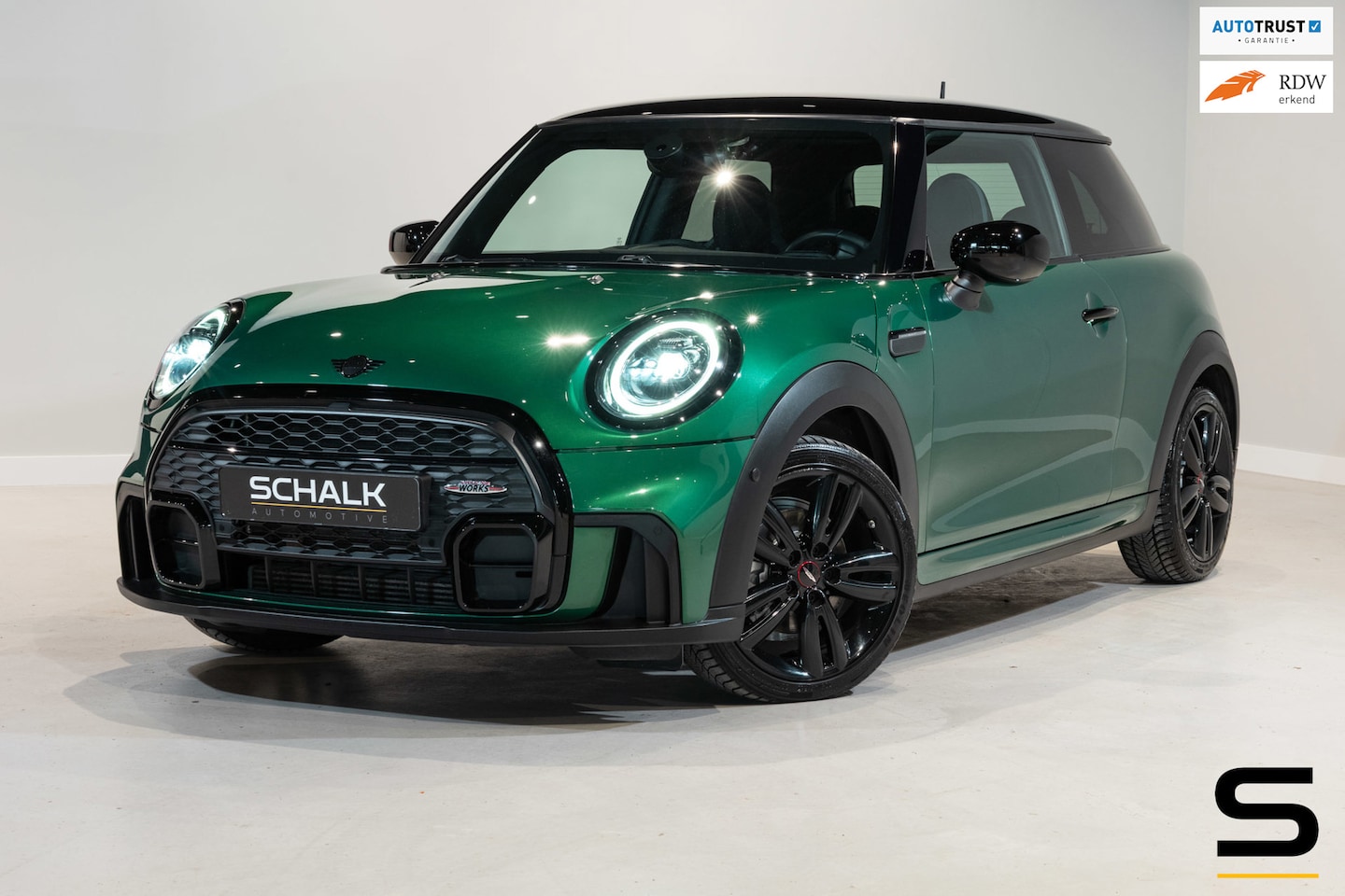 MINI John Cooper Works - 1.5 Cooper Works|Sportstoelen|1eig|Psensor - AutoWereld.nl