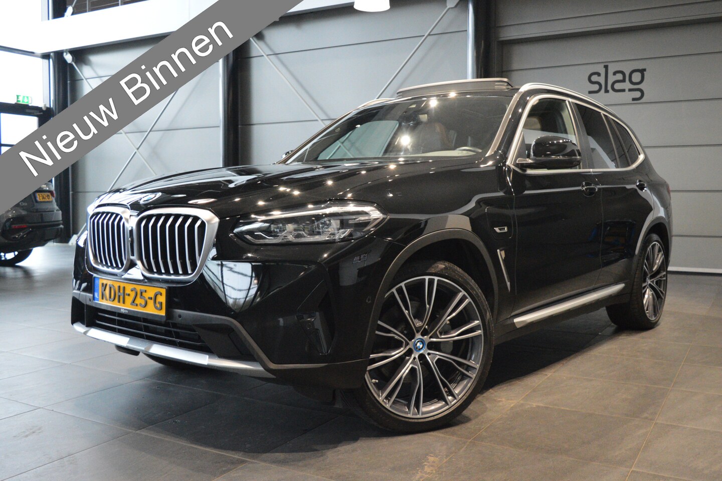 BMW X3 - xDrive30e High Executive Sport pano leder camera 21 inch !! - AutoWereld.nl