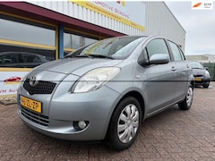 Toyota Yaris - 1.3 VVTi Sol AIRCO APK T/M 4-4-2027