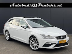 SEAT Leon - ST 1.4 TSI FR Intense Pano ACC LED Camera Sfeerlicht Carplay Android Navi