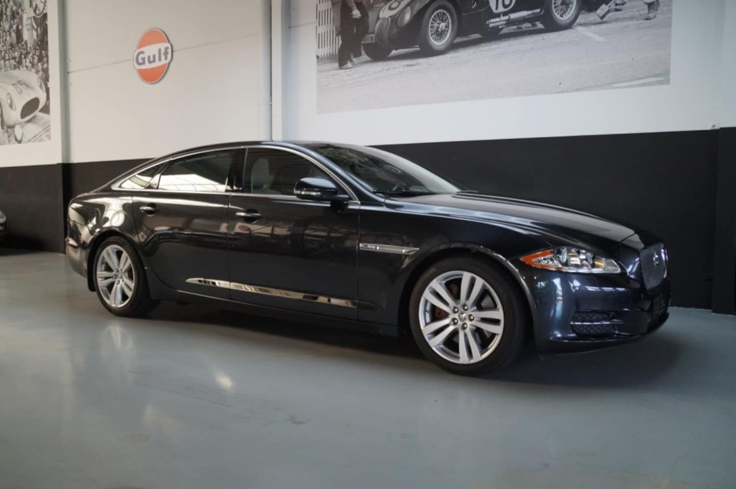 Jaguar XJ - XJ-L 5.0 Low Mileage EXPORT PRICE (2011) - AutoWereld.nl