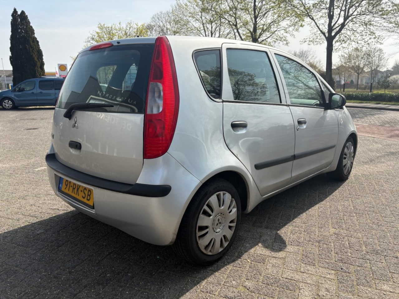 Mitsubishi Colt - 1.5 INVITE APK 1-27 NAP Lees tekst !!!! - AutoWereld.nl
