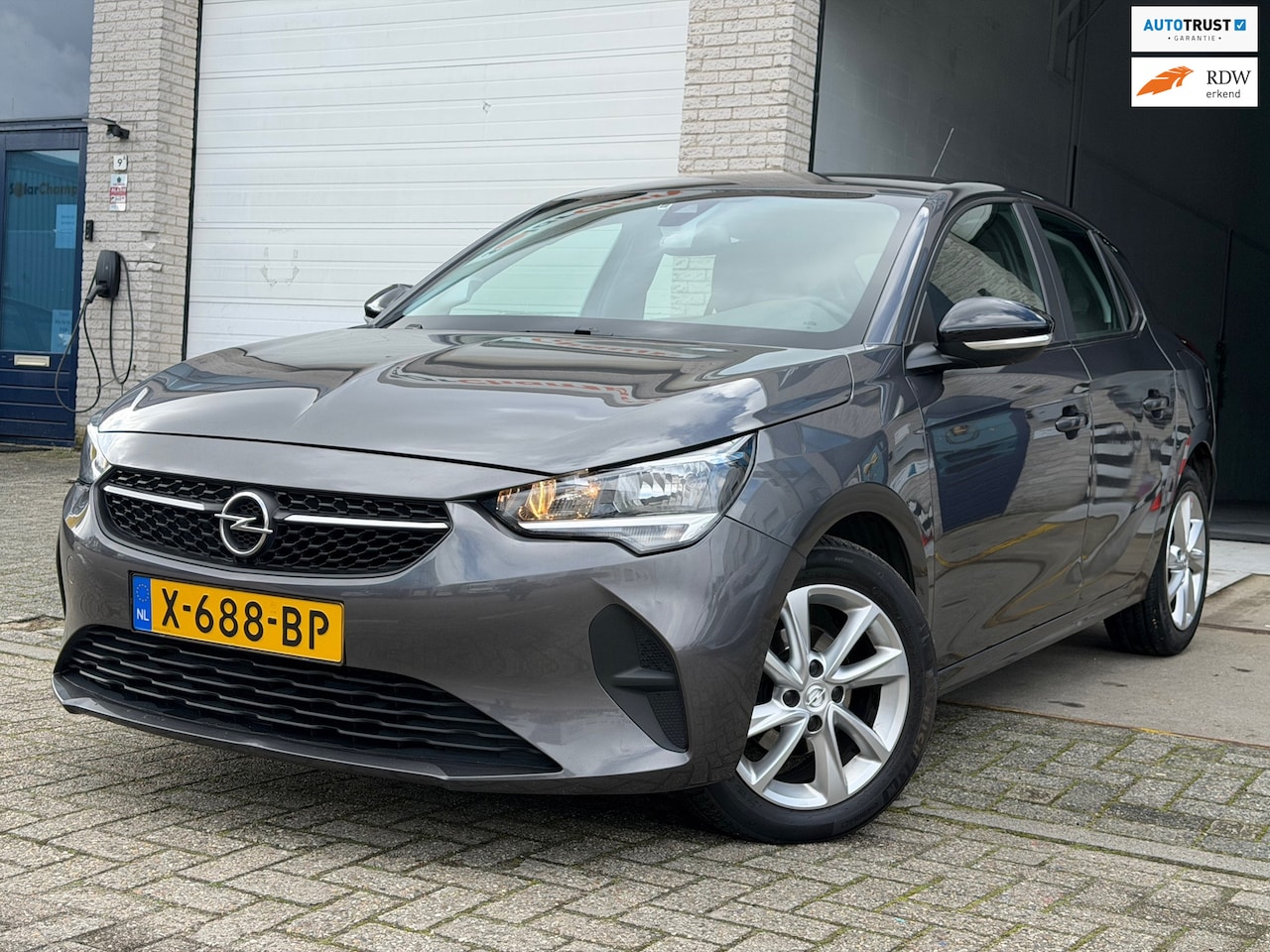 Opel Corsa - 1.2 Edition/ 5drs/ 1e EIG/ dealeronderhouden/ 1jaar apk/Incl BTW/ volle opties/ zeer nette - AutoWereld.nl