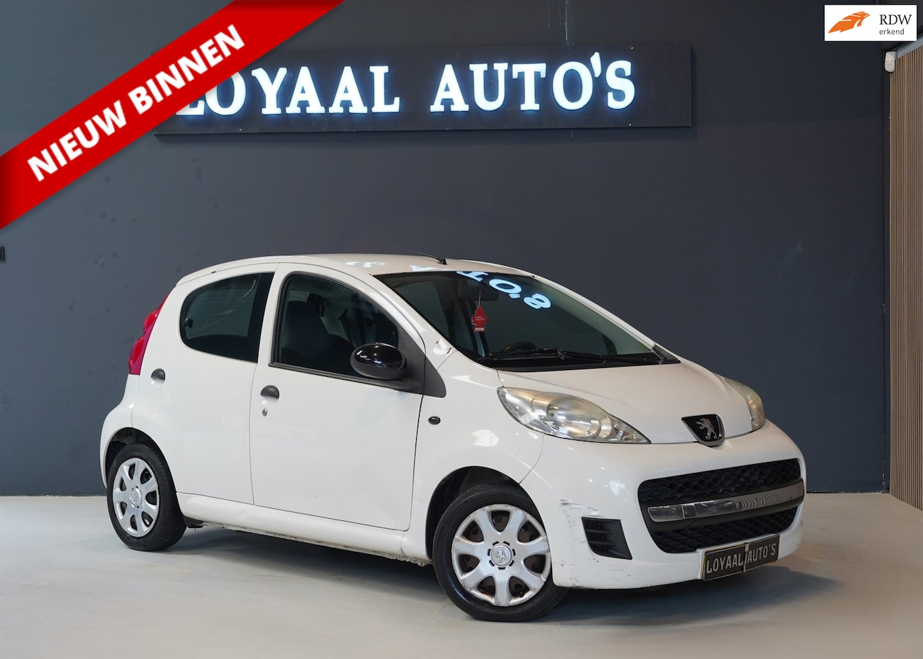 Peugeot 107 - 1.0-12V XR 1.0-12V XR Nieuwe APK - AutoWereld.nl