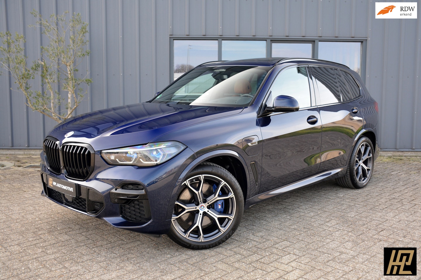 BMW X5 - XDrive45e High Executive M Sport * Laser * Pano * Luchtvering * Trekhaak * 21" * 4x Stoelv - AutoWereld.nl
