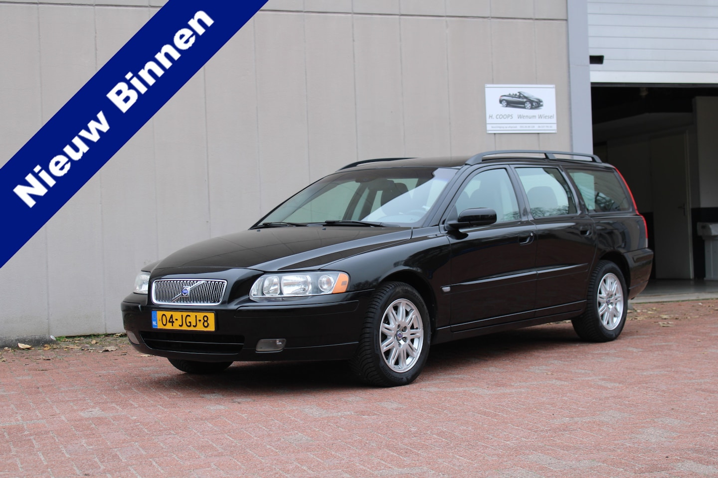 Volvo V70 - 2.4 Momentum AUTOMAAT YOUNGTIMER - AutoWereld.nl