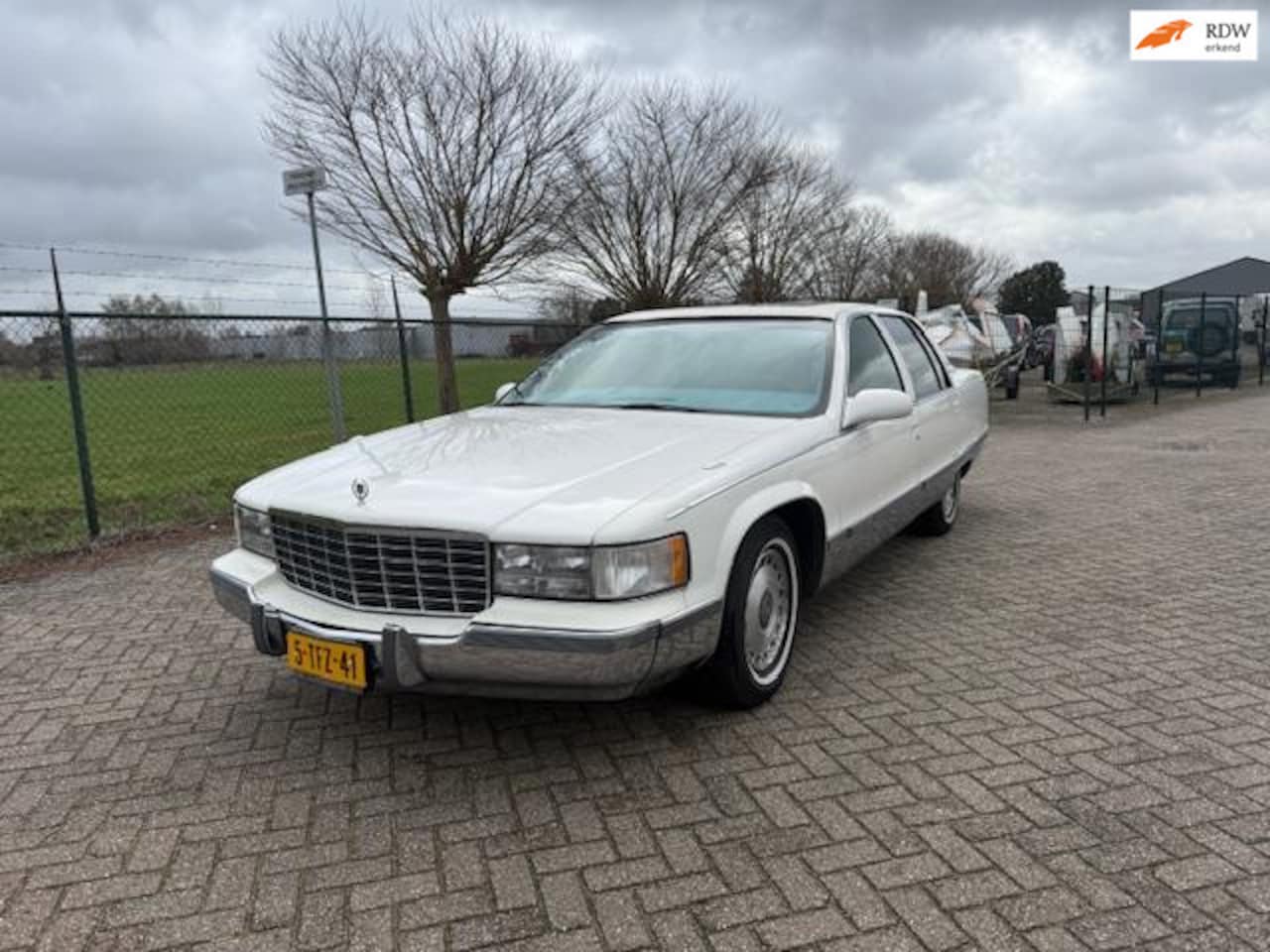 Cadillac Fleetwood Brougham - , APK 26-09-2027 - AutoWereld.nl