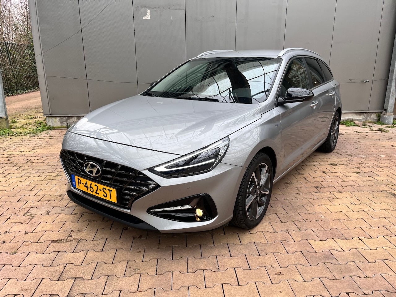 Hyundai i30 Wagon - 1.5 T-GDi MHEV Premium | Airco (automatisch) | Trekhaak - AutoWereld.nl