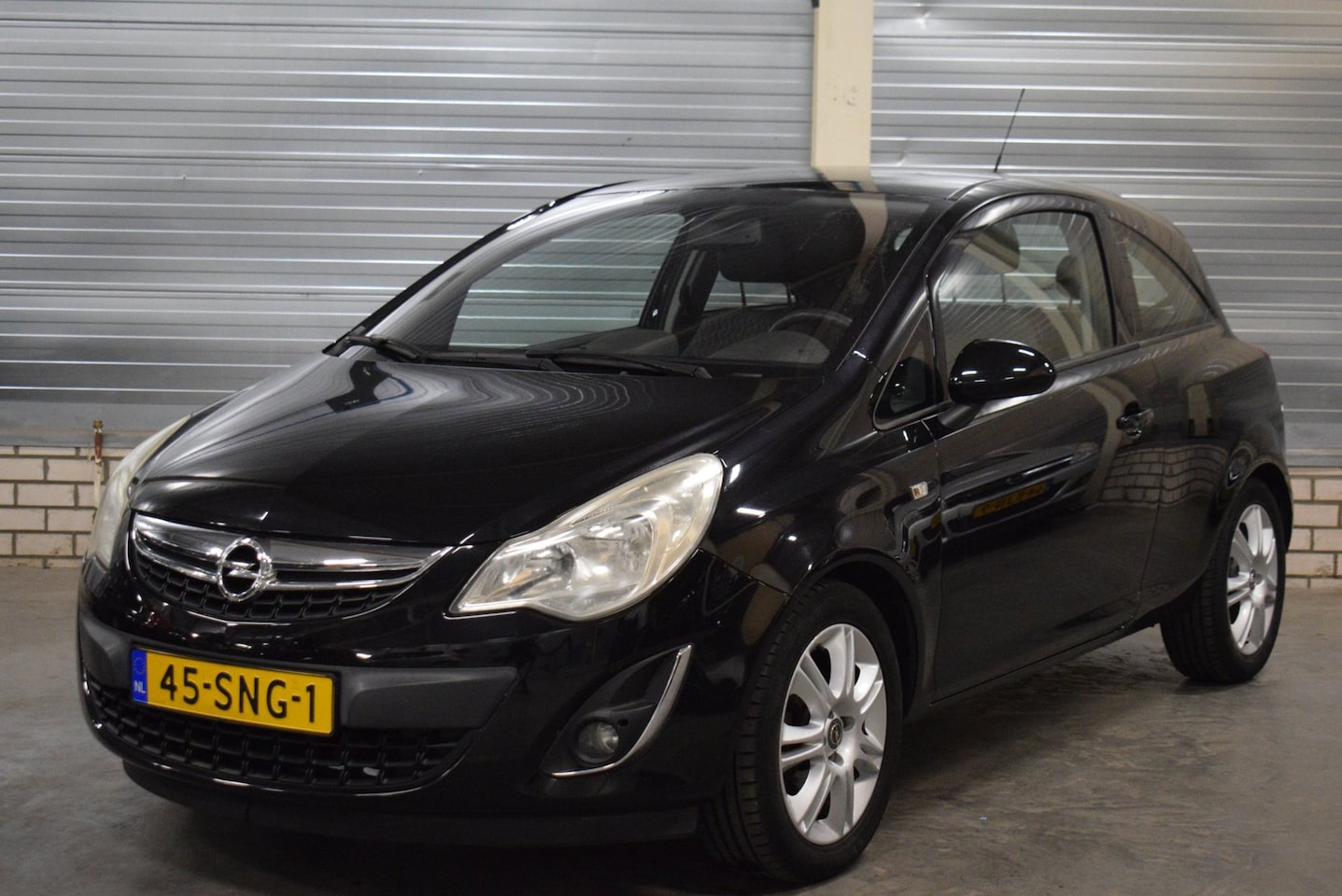 Opel Corsa - 1.4-16V Cosmo 1e Eigenaar 73.000KM Dealer Onderhouden! - AutoWereld.nl
