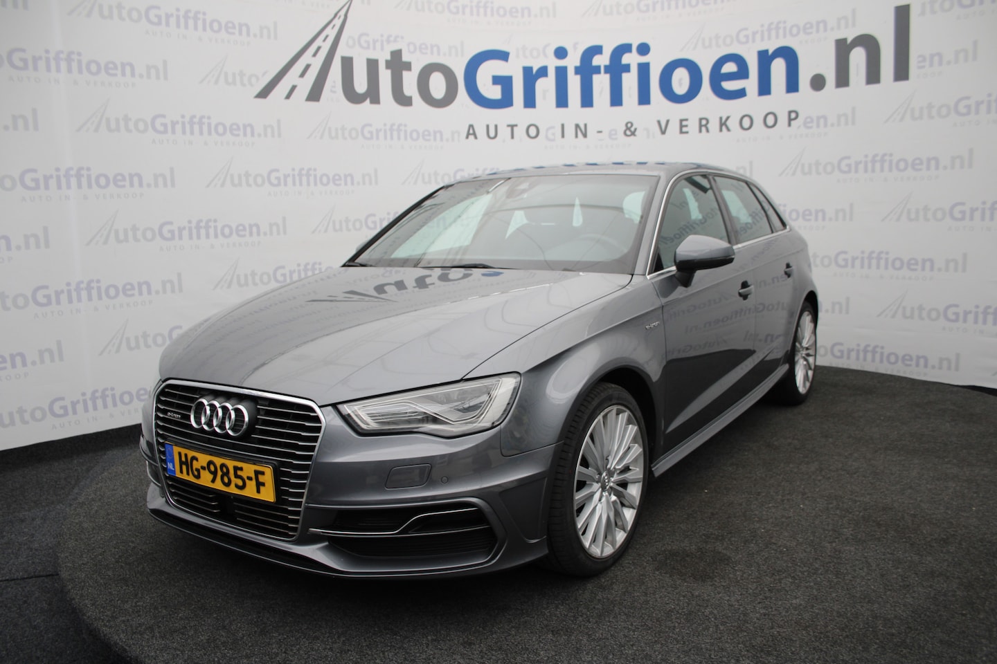 Audi A3 Sportback - 1.4 e-tron PHEV Ambition Pro Line plus keurige sportsback met leer - AutoWereld.nl