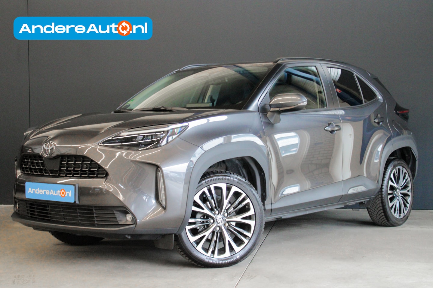 Toyota Yaris Cross - 1.5 Hybrid 130 Executive |dealer onderhouden|parkeersensoren|elekt klep|stoel/stuurverwarm - AutoWereld.nl