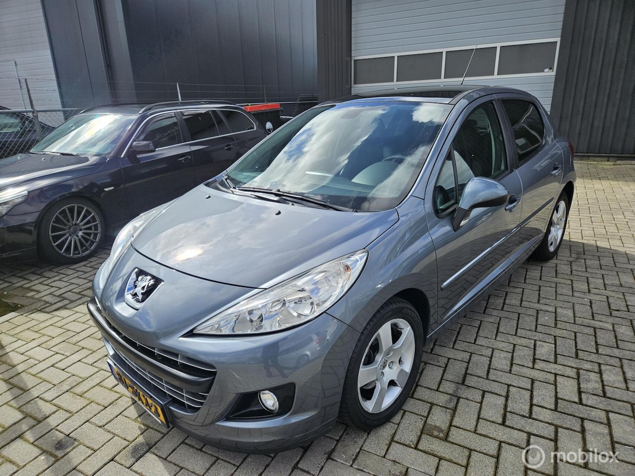 Peugeot 207 - 1.6 VTi Allure Airco/Pano/Cruise APK 04/2027 - AutoWereld.nl