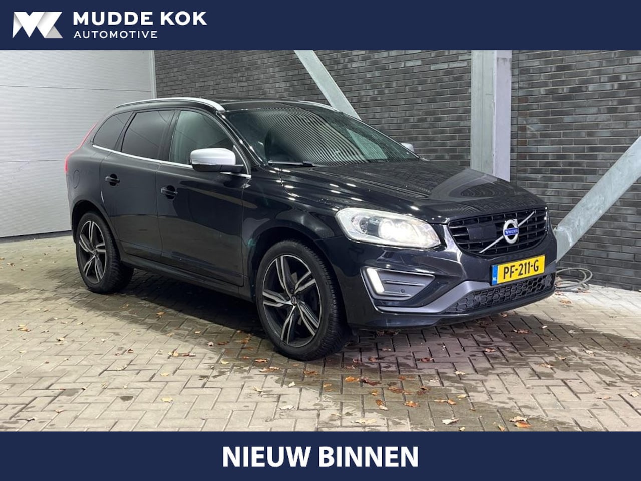 Volvo XC60 - D4 FWD R-Design | Panoramadak | ACC | Camera | Getint Glas | 20 Inch | BLIS - AutoWereld.nl