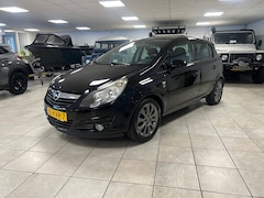 Opel Corsa - 1.2-16V '111' Edition Airco, Cruise controle. Licht metalen velgen