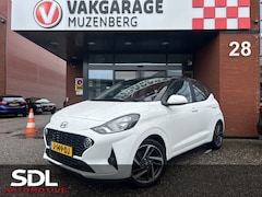 Hyundai i10 - 1.0 Comfort 5-zits // NAVI + CARPLAY // CAMERA // CRUISE // LMV // DAB