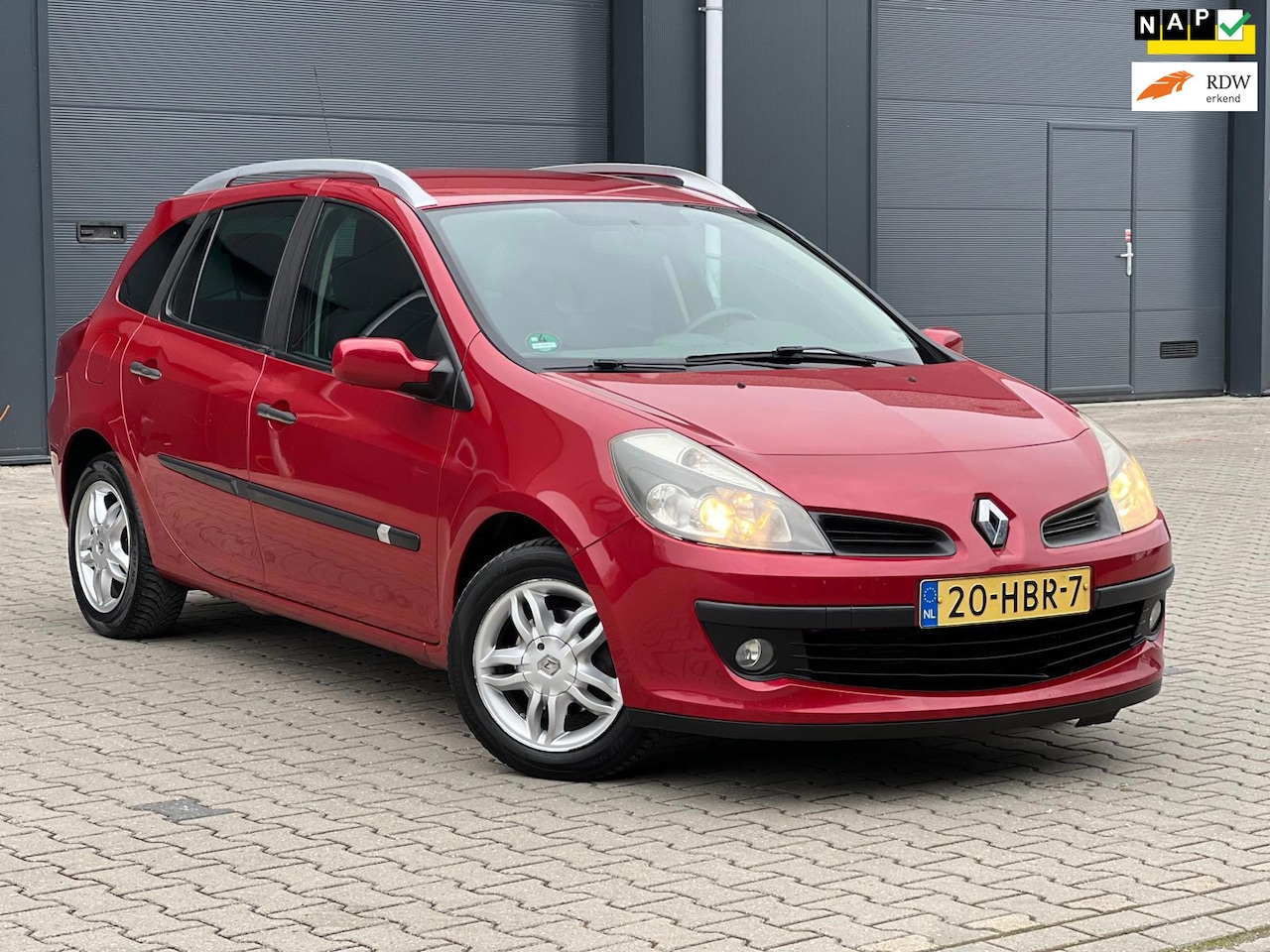 Renault Clio Estate - 1.2 TCE Dynamique 1.2 TCE Dynamique ( Inruil - Koopje ) - AutoWereld.nl