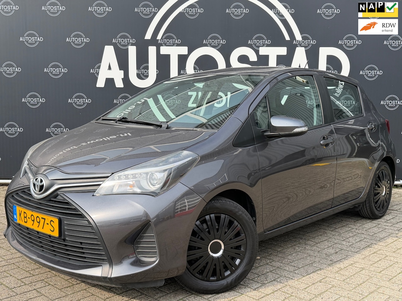 Toyota Yaris - 1.0 VVT-i Now NL-Auto/2e Eigenaar/NAP/Airco/APK - AutoWereld.nl