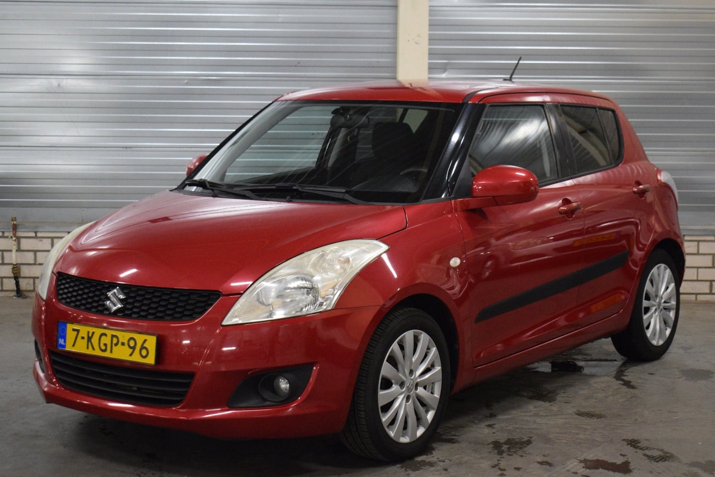 Suzuki Swift - 1.2 Exclusive EASSS 75.000KM + Climate Control|Cruise Control|Bluetooth|stoelverwarming|Tr - AutoWereld.nl