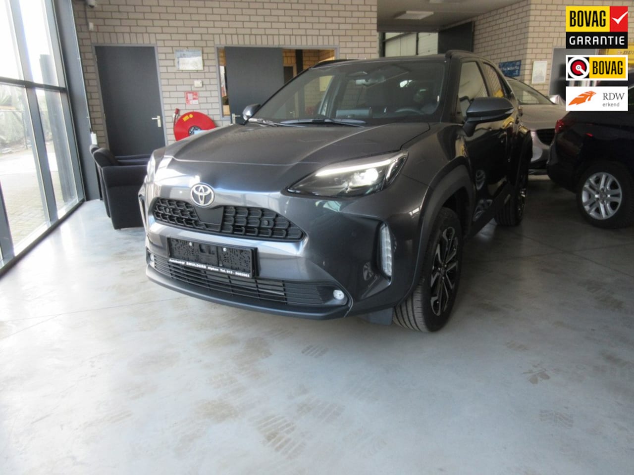 Toyota Yaris Cross - 1.5 Hybrid 130 Dynamic 1.5 Hybrid 130 Dynamic,stoel en stuurverwarming,navi, sensoren,camera,etc - AutoWereld.nl