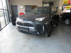 Toyota Yaris Cross - 1.5 Hybrid 130 Dynamic, stoel en stuurverwarming, navi, sensoren, camera, etc