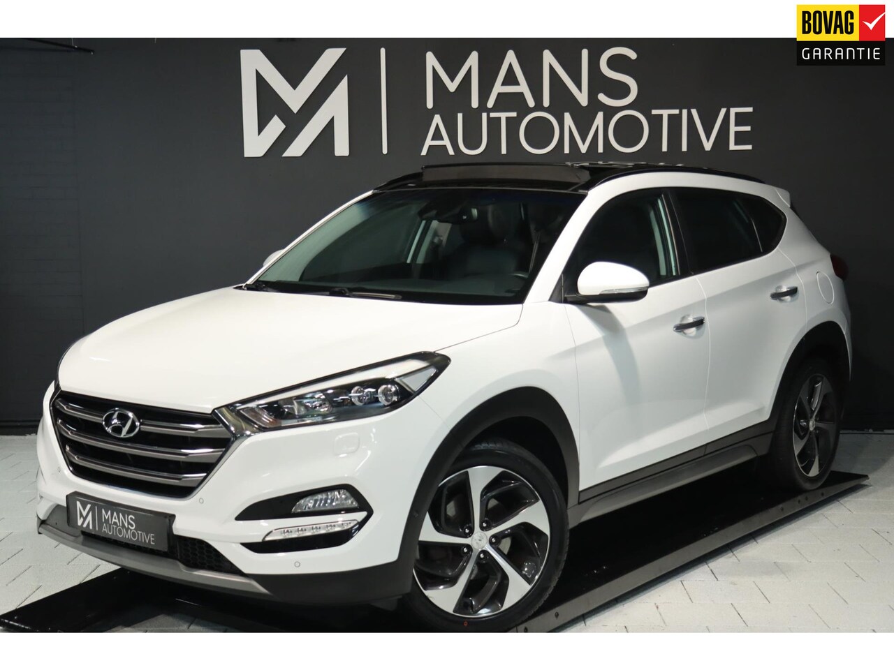 Hyundai Tucson - 1.6 T-GDi Premium 4WD / PANODAK / KEYLESS / CAMERA / DODEHOEK - AutoWereld.nl