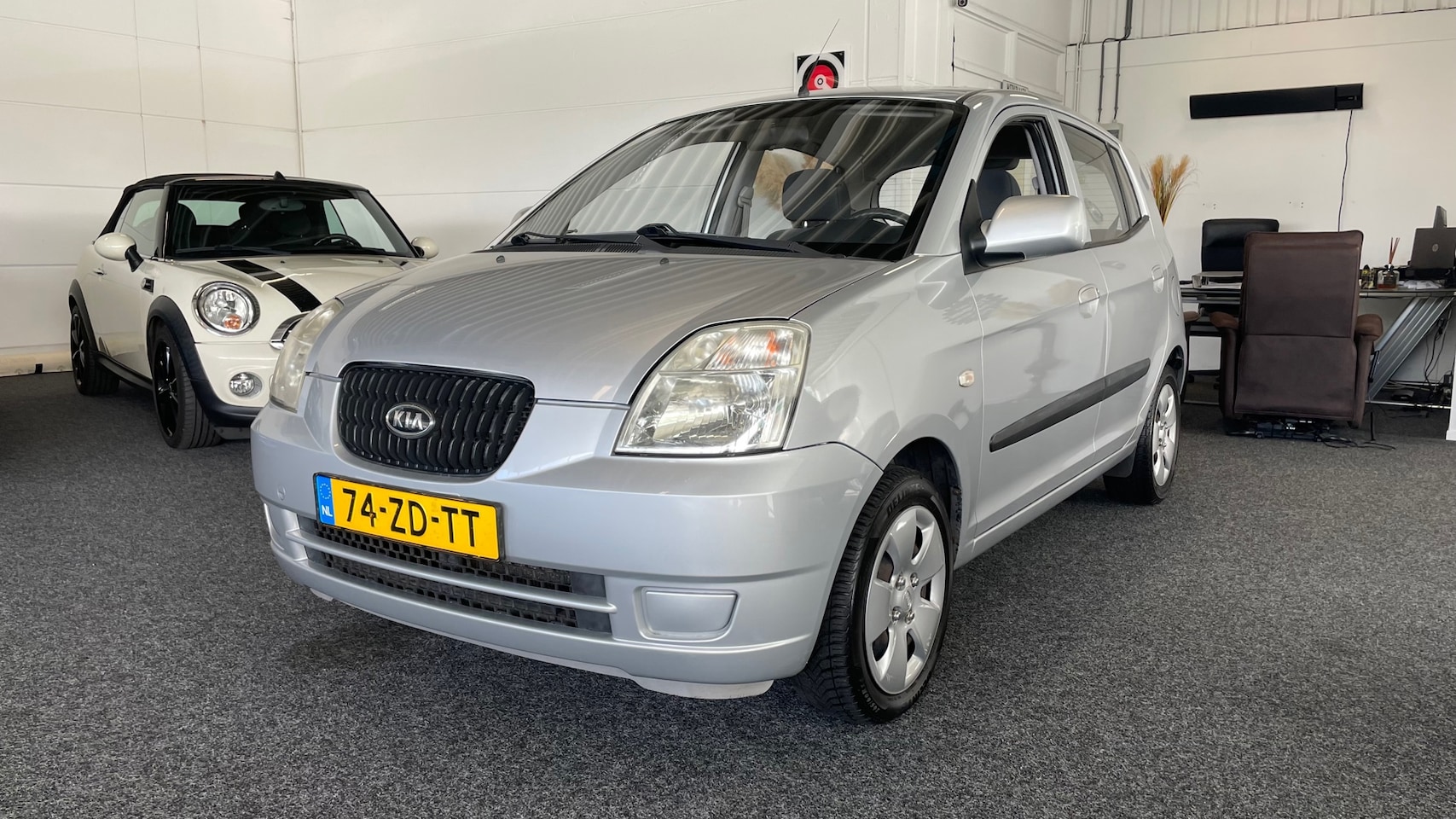 Kia Picanto - 1.0 Light 1.0 Light, 5-deurs - AutoWereld.nl