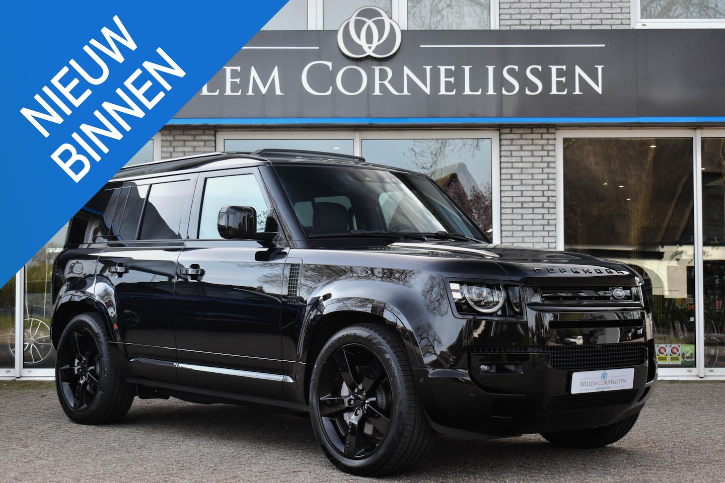 Land Rover Defender 110 - 2.0 P300e X-Dynamic HSE FACELIFT Pano Zitklima - AutoWereld.nl
