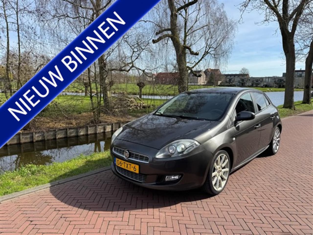 Fiat Bravo - 1.4 MultiAir Sport 1.4 MultiAir Sport ECC.LMV.PDC.NAVI.CAMARA - AutoWereld.nl