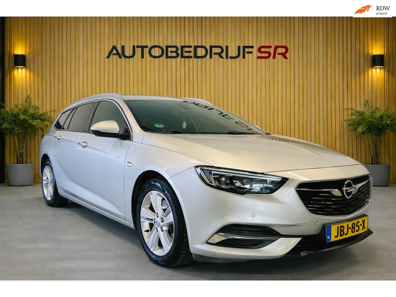 Opel Insignia Sports Tourer - 1.5 Turbo Business Executive Camera! Stoelverw! LED! - AutoWereld.nl