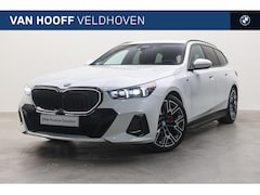 BMW 5-serie Touring - 530e M Sport Automaat / Trekhaak / Comfort Access / Harman-Kardon / Stoelventilatie / Adap