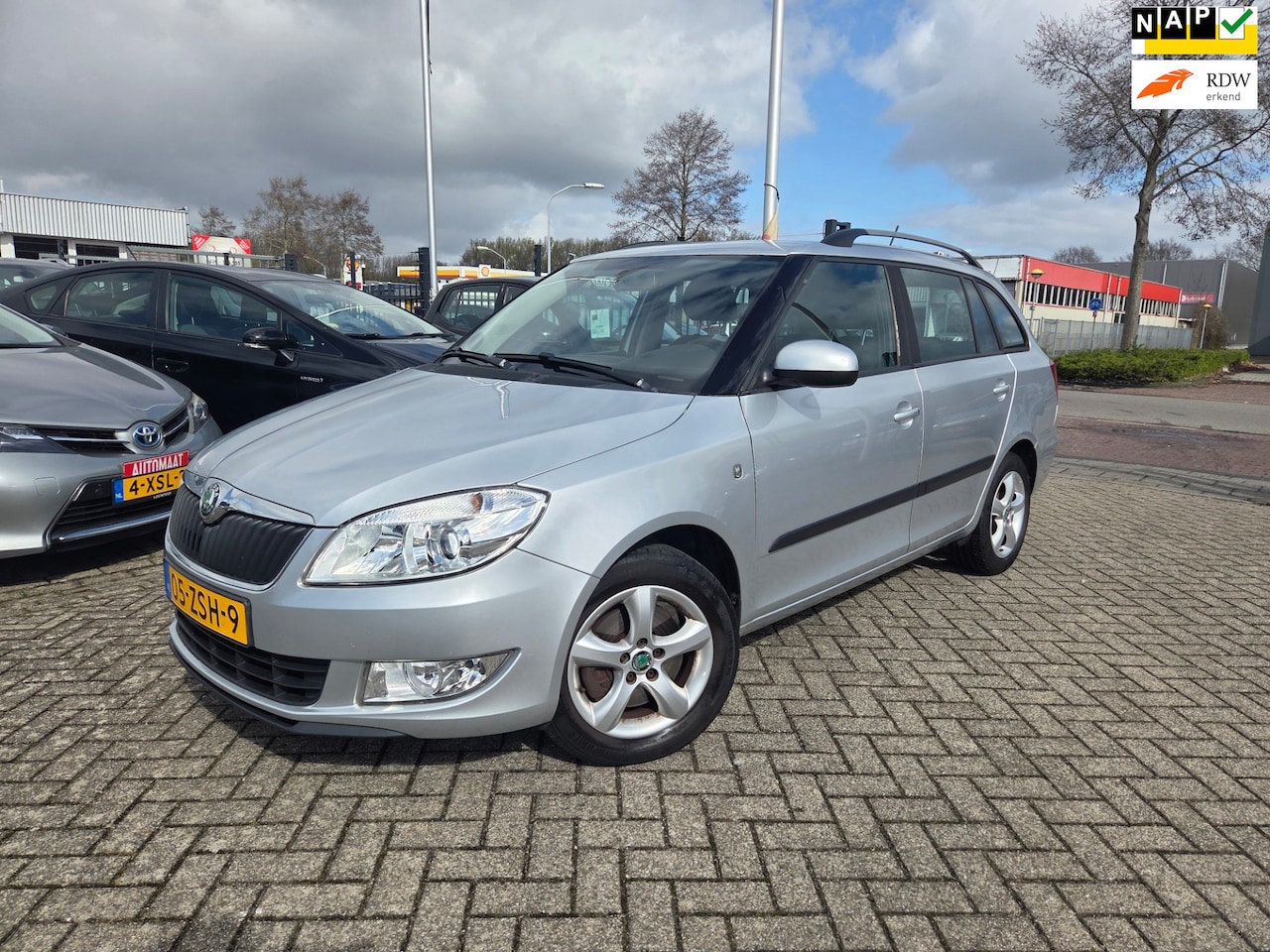 Skoda Fabia Combi - 1.2 TSI Ambition Businessline/NAVI/TREKHAK/VL OPTIES - AutoWereld.nl