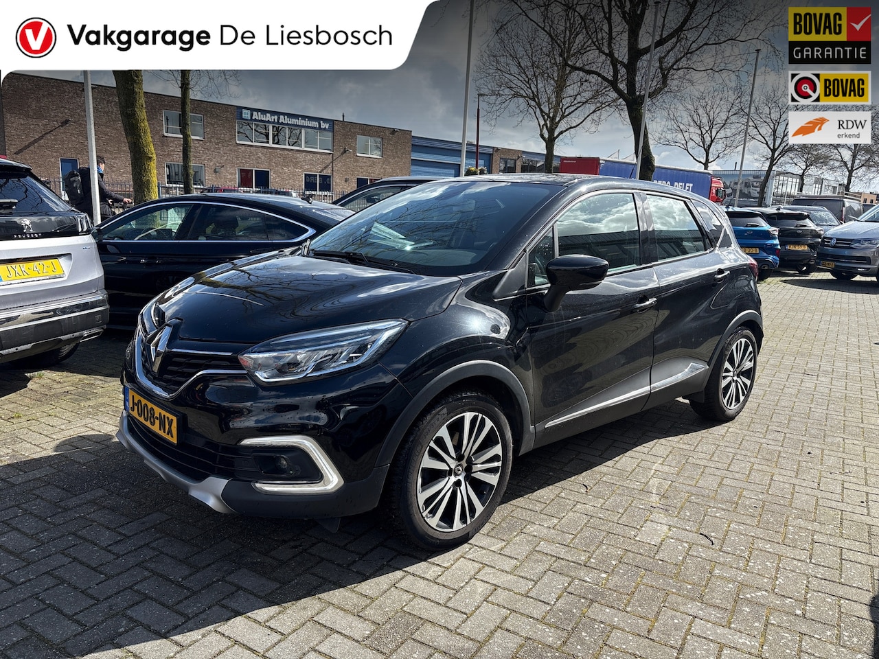 Renault Captur - 1.2 TCe Intens 1.2 TCe Intens,navi,camera,stoelverw,cruisec,trekhaak,boeken - AutoWereld.nl