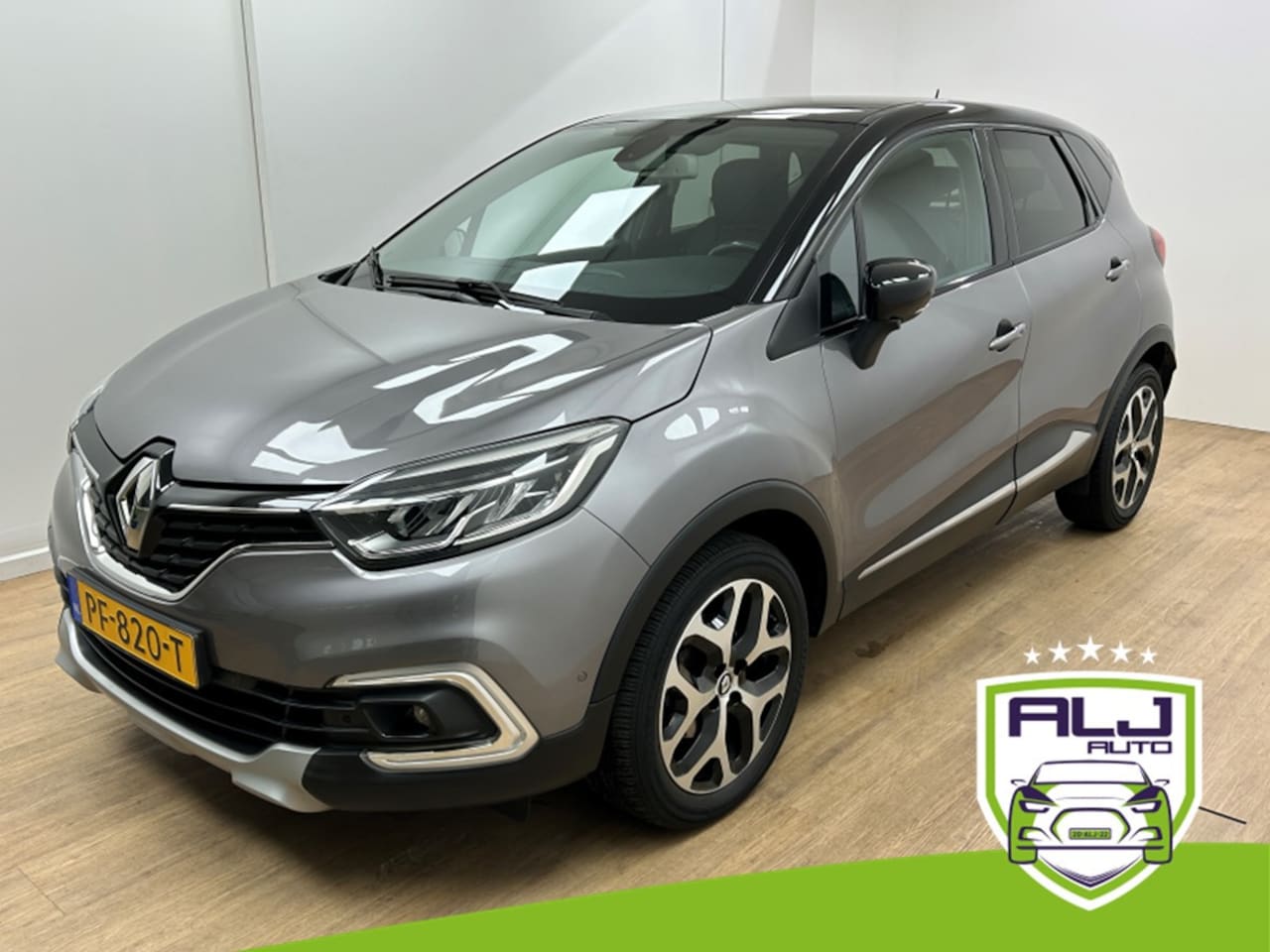 Renault Captur - Occasion 1.2 TCe Edition One | Grijs | Tweedehands Renault Captur | Airco | Achteruitrijca - AutoWereld.nl