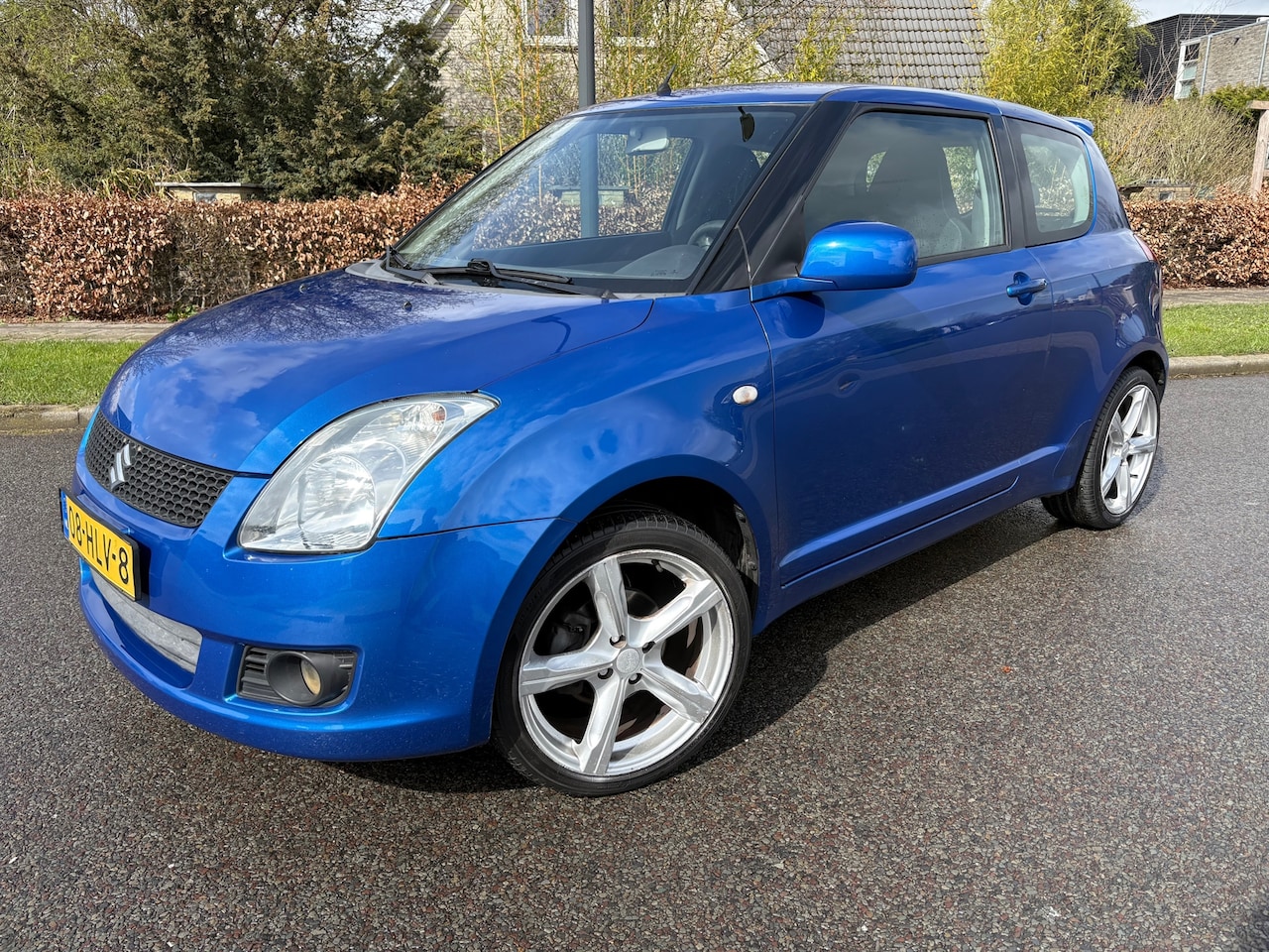 Suzuki Swift - 1.3 Bandit Keyless|Airco|APK|Climate|17'' - AutoWereld.nl