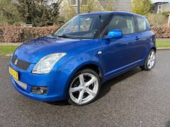 Suzuki Swift - 1.3 Bandit Keyless|Airco|APK|Climate|17''
