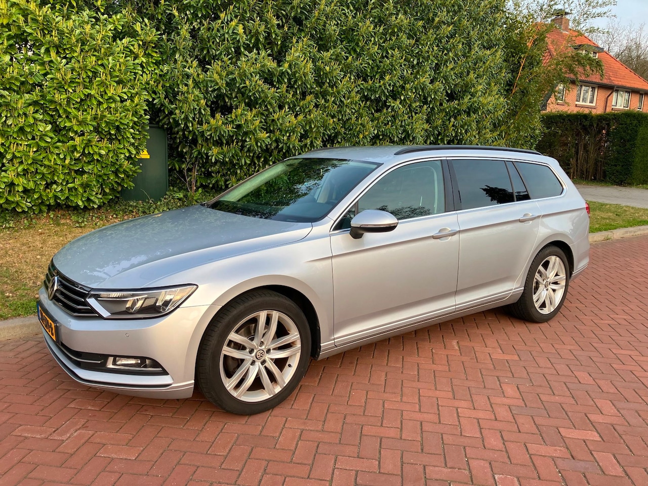 Volkswagen Passat Variant - 1.4 TSI ACT Comfortline mooie luxe auto rijd heerlijk nieuwe apk - AutoWereld.nl