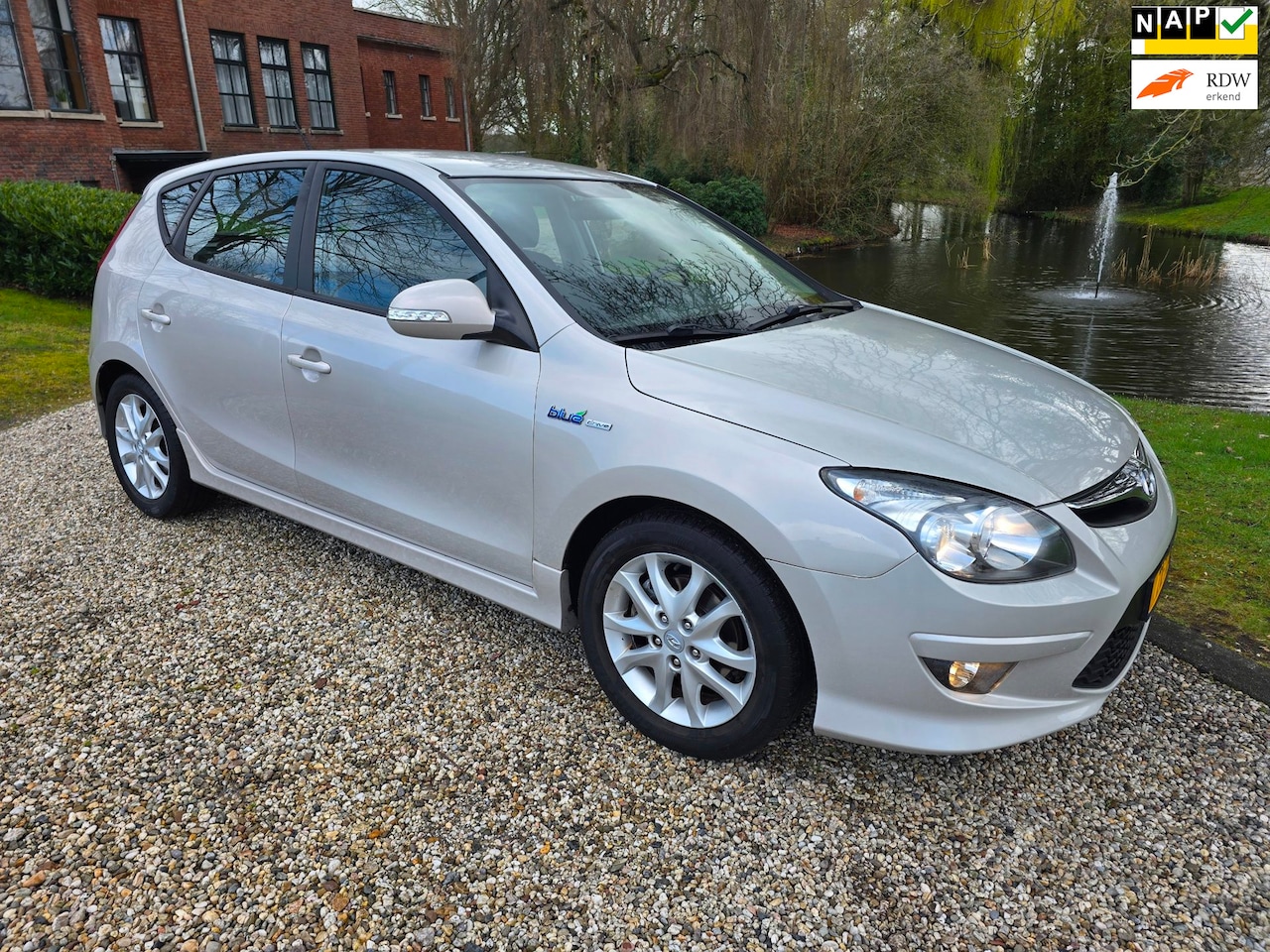 Hyundai i30 - 1.4i i-Motion 5-deurs AIRCO/cruise - AutoWereld.nl