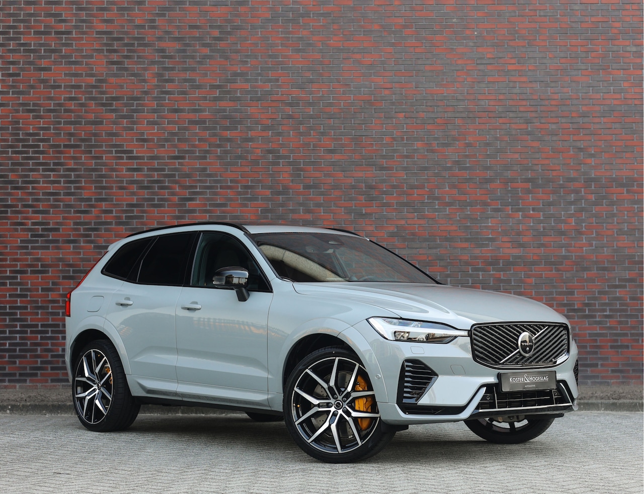 Volvo XC60 - T8 AWD Polestar Engineered | Pano - Trekhaak - HUD - AutoWereld.nl