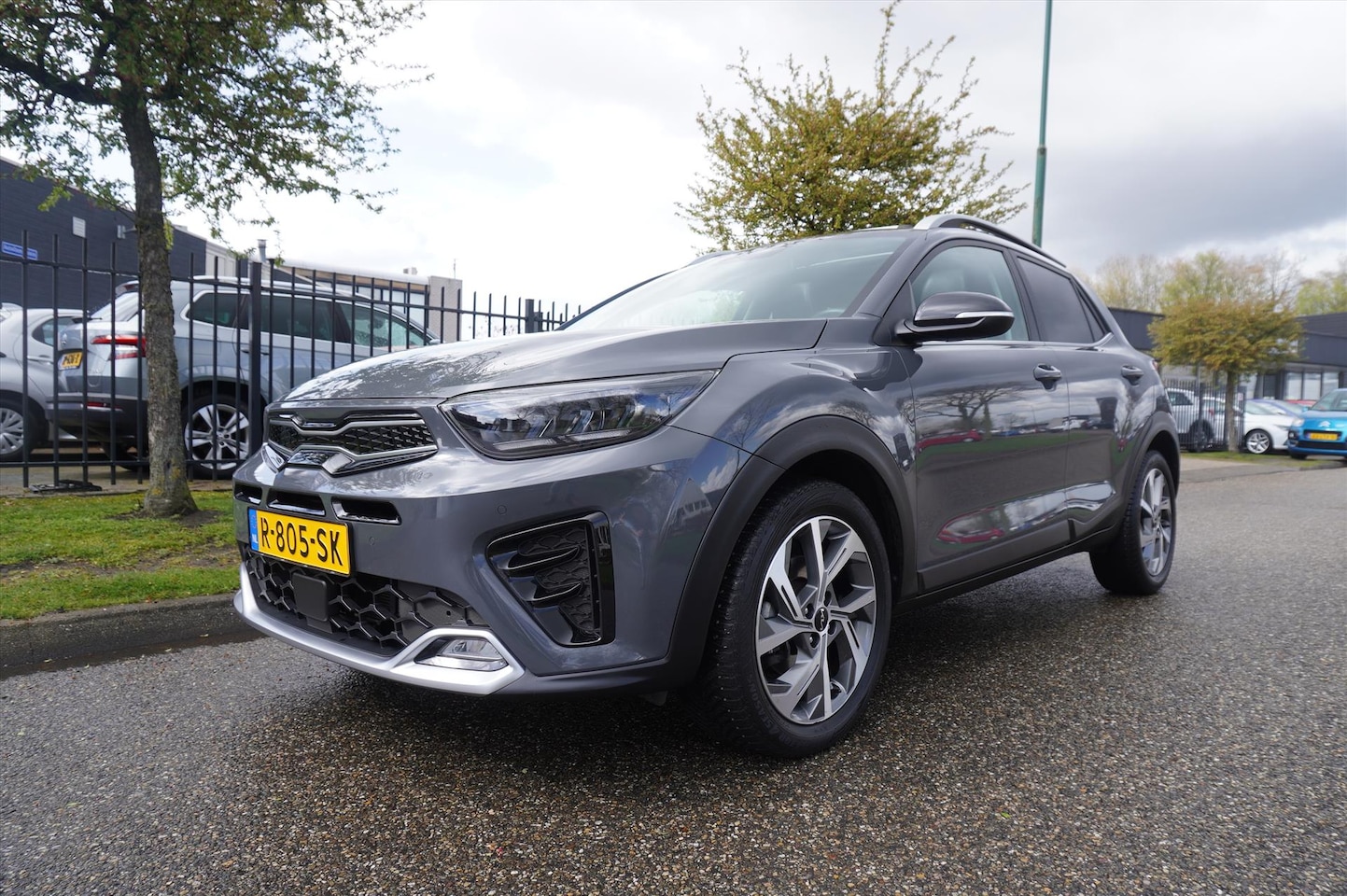Kia Stonic - 1.0 T-GDi MHEV 100pk GT-PlusLine Schuifdak Multi Media - AutoWereld.nl