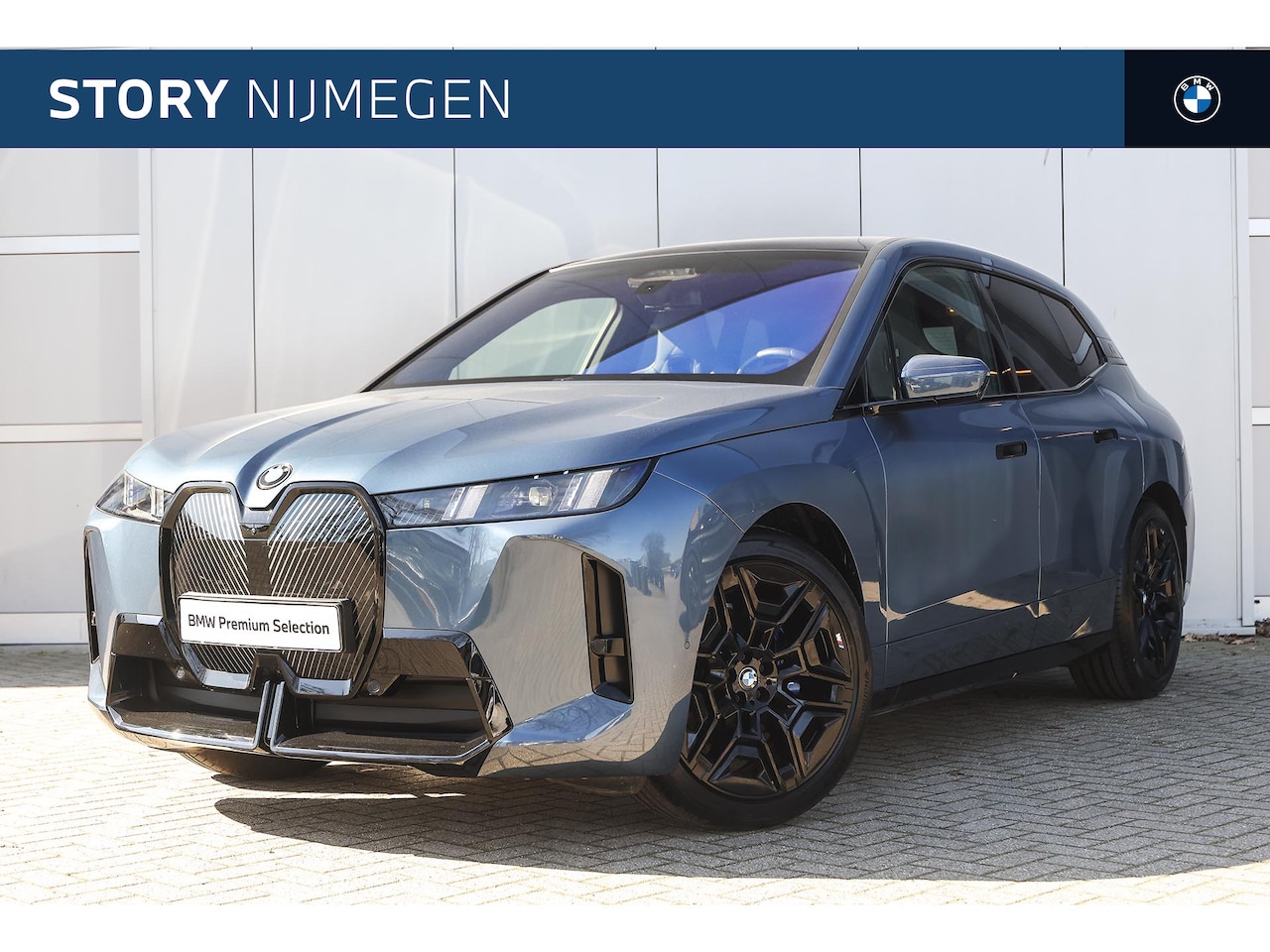 BMW iX - xDrive45 M Sport / Trekhaak / Panoramadak / Comfort Access / Stoelventilatie / Adaptieve L - AutoWereld.nl