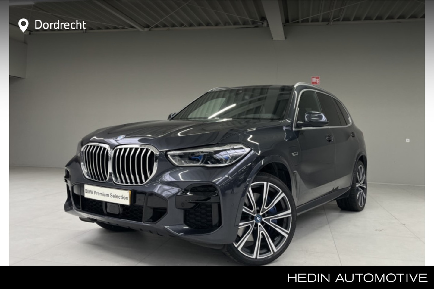 BMW X5 - xDrive45e M-Sport | 2 jaar BMW Garantie | 22" | Panorama | Head-Up | Laser | Soft Close | - AutoWereld.nl