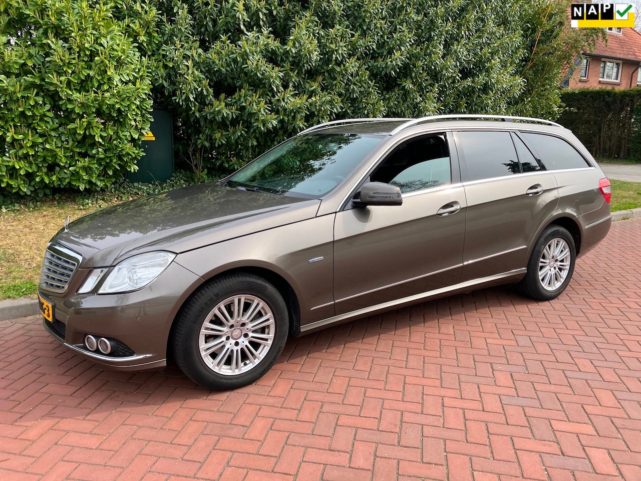 Mercedes-Benz E-klasse Estate - 200 CGI Elegance automaat met nieuwe apk nette auto rijd goed - AutoWereld.nl