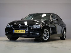 BMW 3-serie - 318i Essential | Automaat|Leder|