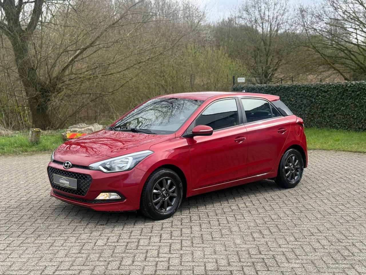 Hyundai i20 - 1.2 i-Drive BLUETOOTH I STOELVERW I AIRCO I NWE APK I MOOI - AutoWereld.nl