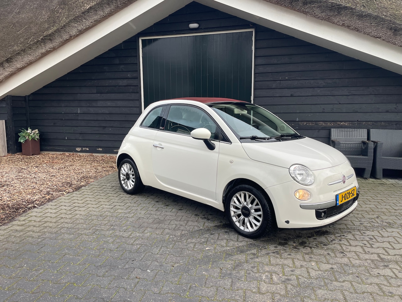 Fiat 500 C - 1.2 Lounge 140900 kilometer, Airco, Stoelverwarming, Multifunctioneel stuurwiel - AutoWereld.nl