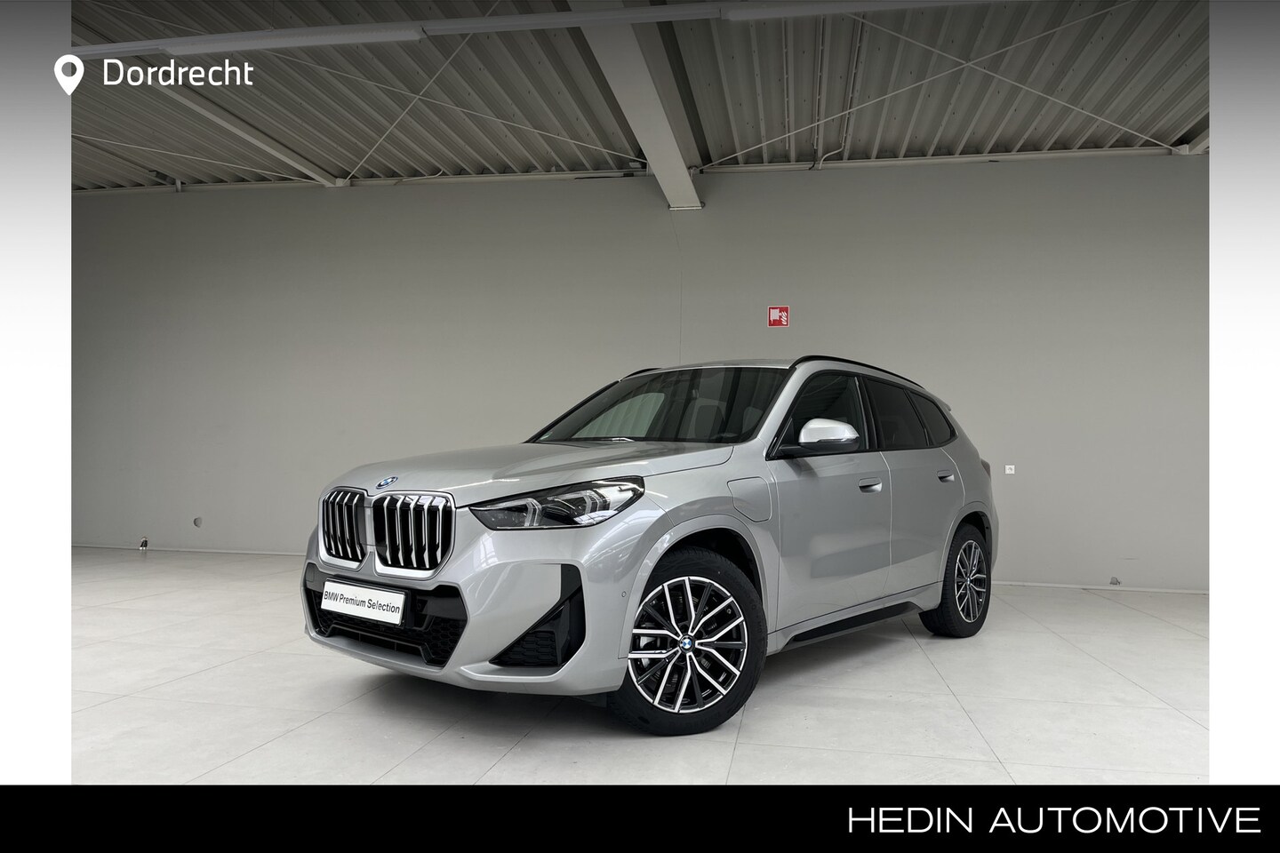 BMW X1 - xDrive25e | M-Sport | Panorama | Trekhaak | Voorbereiding Driving Assistant Plus | - AutoWereld.nl