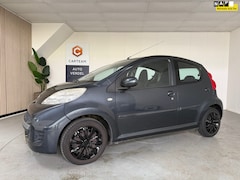 Peugeot 107 - 1.0-12V XS Black/Grey Airco