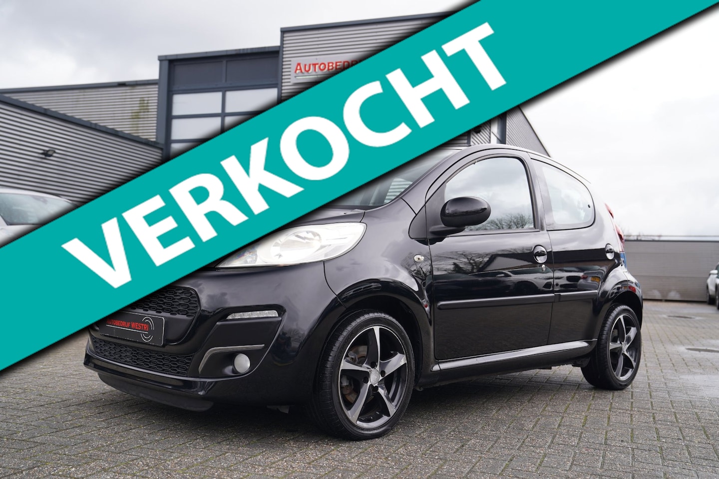 Peugeot 107 - 1.0 Active | Airco | 5 deurs | Groot multimediascherm | Toerenteller | Led Dagrijverlichti - AutoWereld.nl