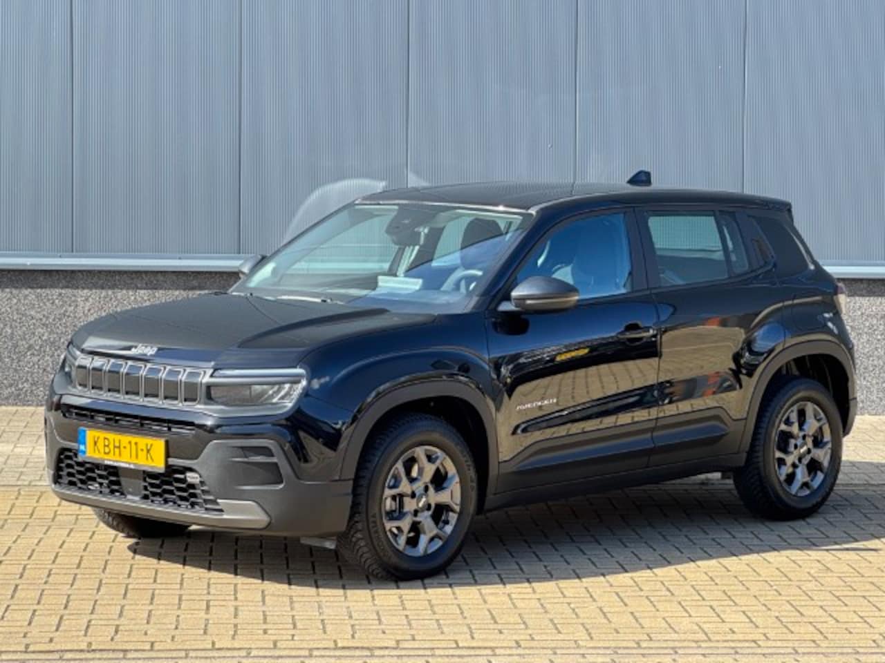 Jeep Avenger - 1.2 e-Hybrid Longitude - AutoWereld.nl